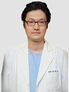 闵英俊