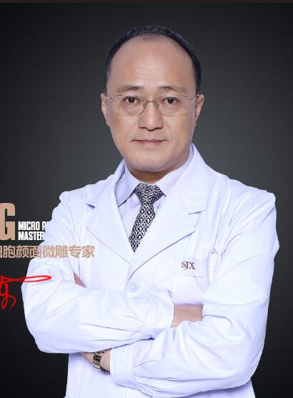 邱立东