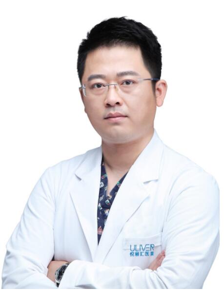 包靖