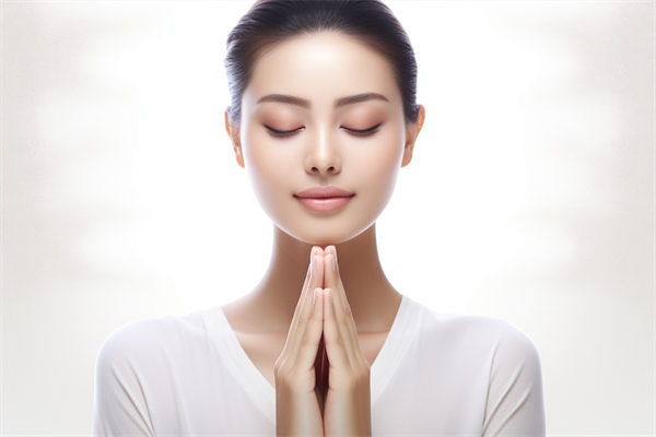 沈阳杏林双眼皮修复哪位医生比较好？杜继峰做杏林双眼皮修复很靠谱 